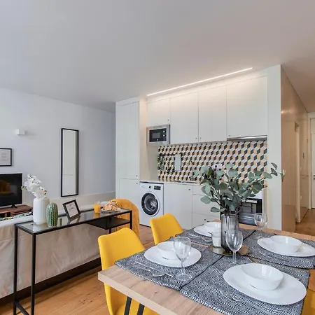 Rodrigues De Freitas 391 By Lovelystay *