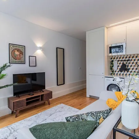 Rodrigues De Freitas 391 By Lovelystay *