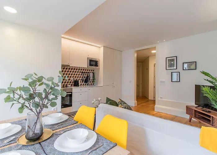 Rodrigues De Freitas 391 By Lovelystay *