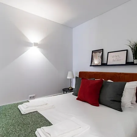 Rodrigues De Freitas 391 By Lovelystay דירה *