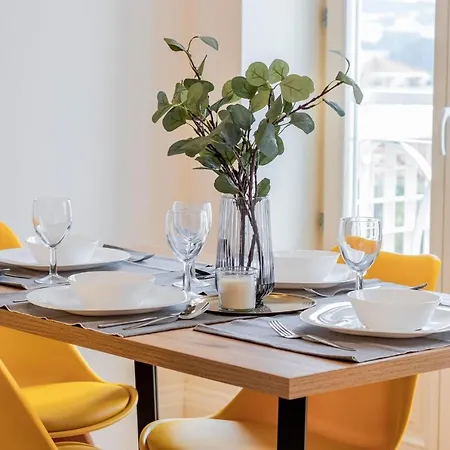 Rodrigues De Freitas 391 By Lovelystay *