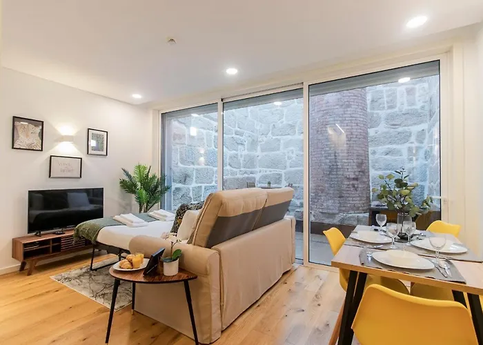 Rodrigues De Freitas 391 By Lovelystay بورتو