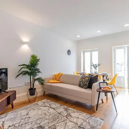 Rodrigues De Freitas 391 By Lovelystay *