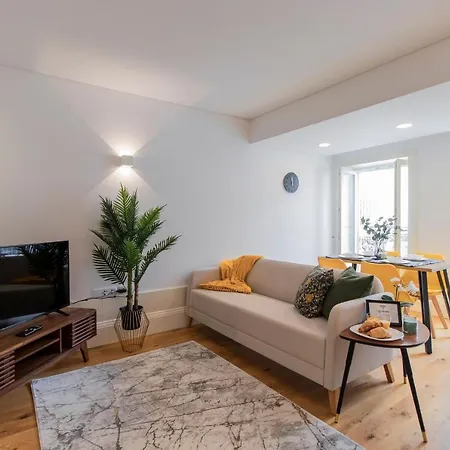 Rodrigues De Freitas 391 By Lovelystay *